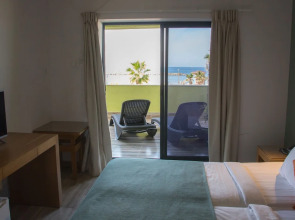 Golden Beach Hotel Tel Aviv