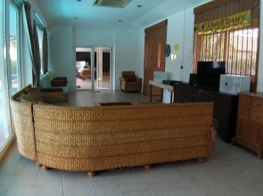Capital O916 Chill Chill D Pool Villa