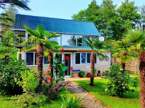 House & Yard Sesil S 70m to beach