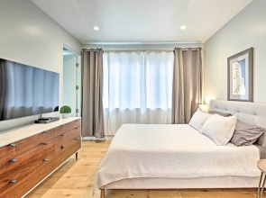 Chic Coronado Retreat w/ Patio & 4 Cruiser Bikes!