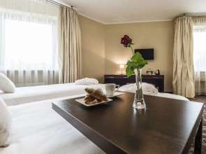 Hotel Victor Pruszków DeSilva