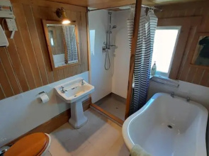 The Capitain's Cabin