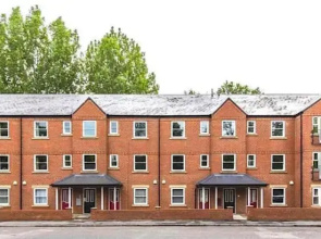 Pullman House Apt 4: 2nd Floor