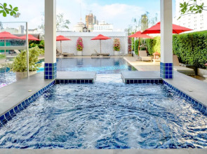 Centre Point Plus Hotel Pratunam