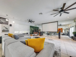 Private Oasis in West Park Near the Beach!