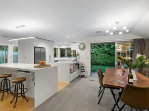 Central Queenstown Luxury Hideaway