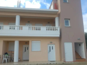 Iros Sea View Apartments