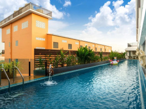 The Thames Pool Access Resort SHA+