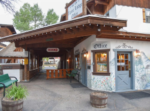 Alpine Lodge
