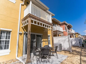 Newly Renovated Contemporary Home Near Disney! 3 Bedroom Home by Redawning