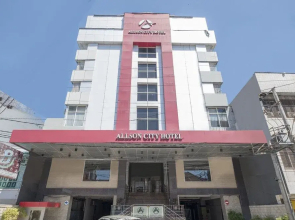 OYO 1081 Allson City Hotel Makassar
