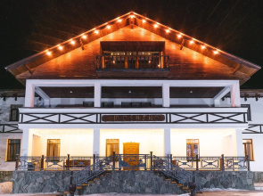 Elbrus HiLoft Hostel