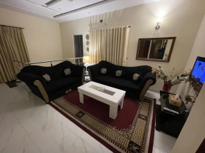 1 Bed House - Sleeps 2 - Pets - Parking - Wifi
