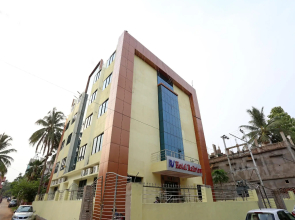 Capital O 9010 Hotel Railview