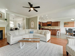 4 Mi to Branson Landing: Huge Home w/ Game Room!
