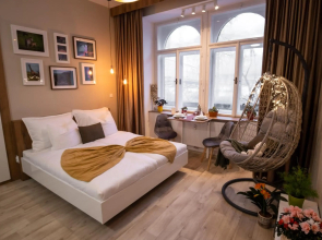 ⭑ Comfy VIP studio in the center with Netflix