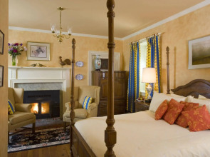 L'Auberge Provencale Inn & Restaurant