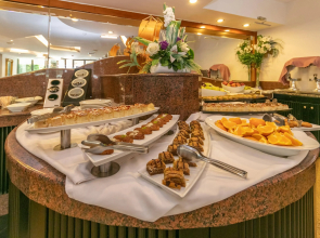 Lara Park Hotel