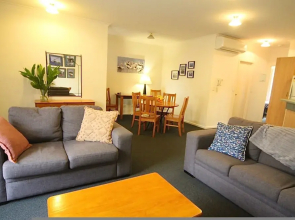 The Grand Apartments North Adelaide Parking