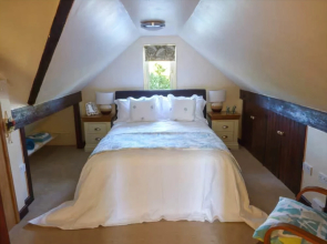 Honeysuckle Cottage