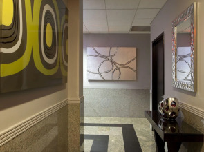 Broadway Plaza Hotel