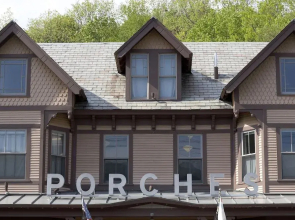 The Porches Inn at Mass MoCA
