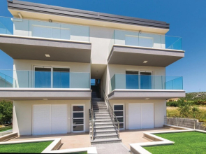 Nice Apartment in Trogir With 2 Bedrooms and Wifi