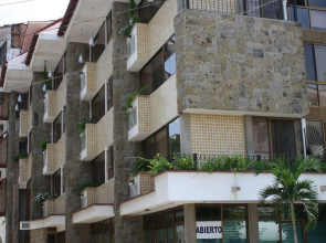 Hotel Porto Allegro - Near Malecon