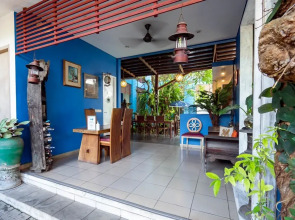 RedDoorz near Pantai Sanur Bali