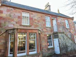 Pear Cottage - Priorwood Garden