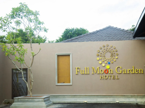 Full Moon Garden Hotel