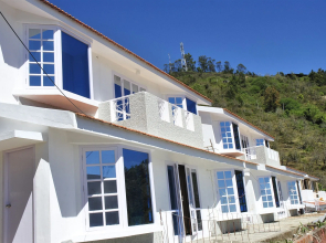 Country Club Valley Vista