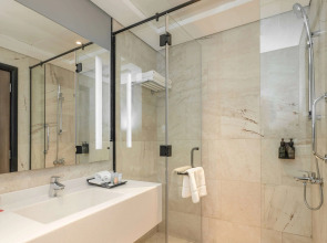 Отель Ramada by Wyndham Dubai Barsha Heights