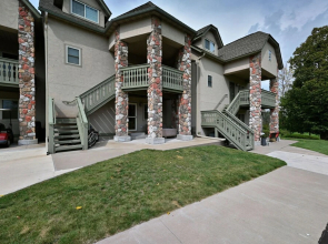 Unit 109 2 Bdrm/ 2 Ba 2 Bedroom Condo