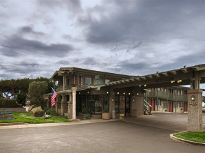 Cavalier Oceanfront Resort