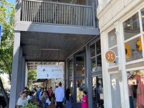 Pecan Retreat-half Mile to Main