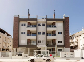 Building With Swimming Pool in Ingleses Norte - STN