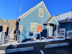 1150 Empire Skiers Little Secret! 2 Bedroom Townhouse