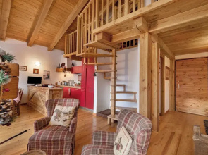 Gleise Lodge apartment