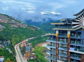 Xishuangbanna Jinghong Monet Huakai Homestay (Gaozhuang Scenic Area)