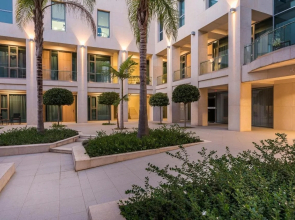 Trianon Luxury Apartments & Suites