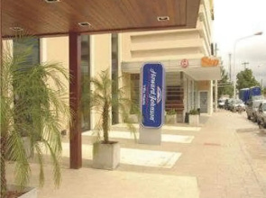 Howard Johnson by Wyndham Villa Maria Casino
