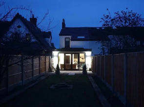 Charming 2-bed Cottage in Formby, Liverpool