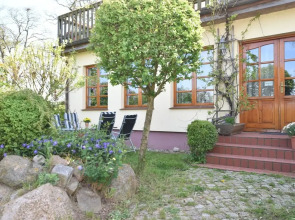 Charming Apartment in Stove With Garden