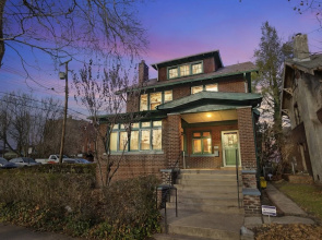 Spacious 3BR Home near Downtown, Oakland & East Liberty! Max 15 nights by RedAwning