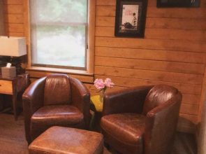 Chatfield Hollow Inn