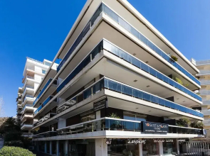 6 persons seaview Athens Riviera