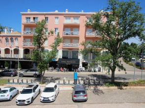 Marina Plaza