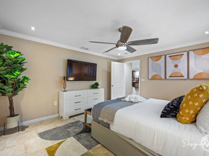 8BR Villa with Heated Pool Near Beach