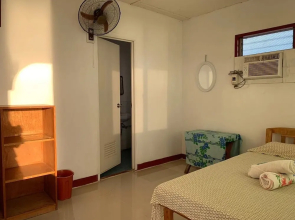 Monaliza Surf Resort